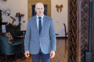 Cum contribuie EkoGroup și Cătălin Cârcu la evoluția marketingului politic